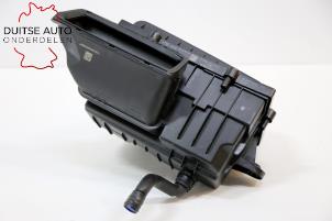 Gebruikte Luchtfilterhuis Audi Q3 (F3B) 2.0 35 TDI 16V Prijs € 72,60 Inclusief btw aangeboden door Duitse Auto Onderdelen