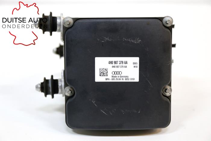 ABS Pomp van een Audi A8 (D4) 3.0 TDI V6 24V Quattro 2017