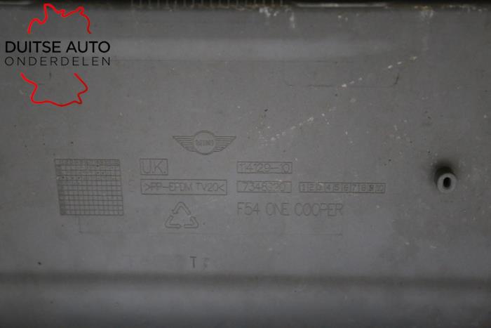 Achterbumper van een MINI Clubman (F54) 1.5 Cooper 12V 2021