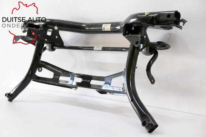 Subframe van een Cupra Formentor 1.5 e-Hybrid VZ 16V 2024