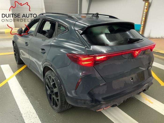 Subframe van een Cupra Formentor 1.5 e-Hybrid VZ 16V 2024