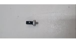 Oliedruk sensor van een Audi Q3 (8UB/8UG) 1.4 TFSI 16V 2014