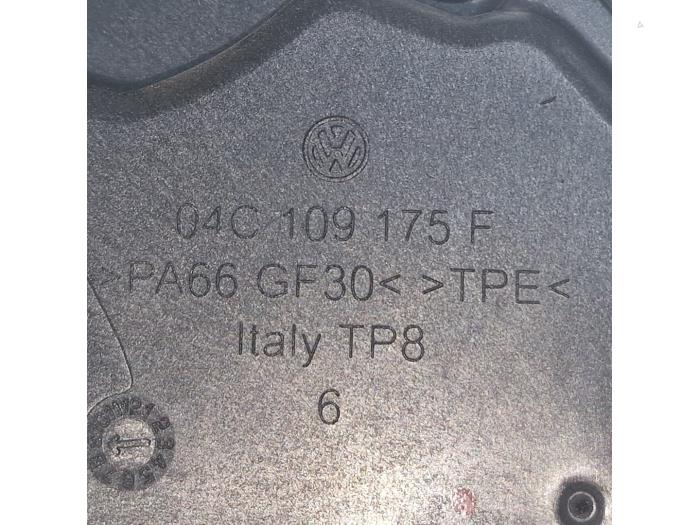 Distributiedeksel van een Volkswagen Golf VII (AUA) 1.2 TSI 16V 2015