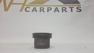 Gebruikte Zuiger Ford Transit 2.0 TDCi 16V Eco Blue 130 Prijs € 90,75 Inclusief btw aangeboden door WH Carparts