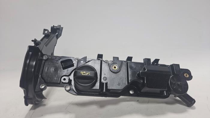 Gebruikte Kleppendeksel Ford Focus 3 1.6 TDCi 115 Prijs € 72,60 Inclusief btw aangeboden door WH Carparts
