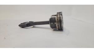 Gebruikte Zuiger Ford Grand C-Max (DXA) 1.0 Ti-VCT EcoBoost 12V 125 Prijs € 121,00 Inclusief btw aangeboden door WH Carparts