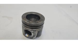 Zuiger van een Ford Fiesta 7 1.5 TDCi 85 2020