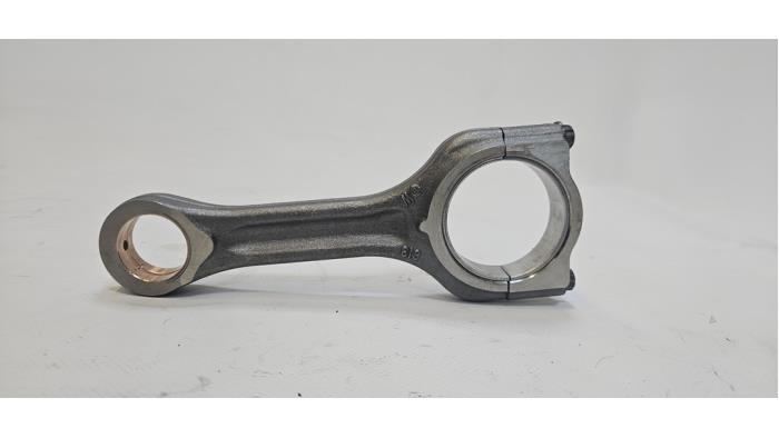 Drijfstang van een Ford Fiesta 7 1.5 TDCi 85 2020