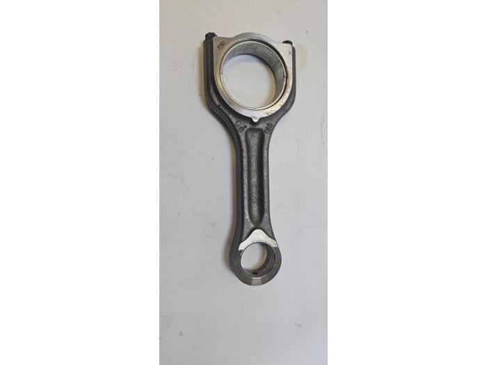 Gebruikte Drijfstang Ford Fiesta 7 1.5 TDCi 85 Prijs € 42,35 Inclusief btw aangeboden door WH Carparts