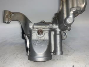 Gebruikte Oliepomp Ford C-Max (DXA) 1.0 Ti-VCT EcoBoost 12V 125 Prijs € 60,50 Inclusief btw aangeboden door WH Carparts