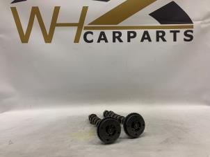 Gebruikte Nokkenas Ford Focus 4 1.0 Ti-VCT EcoBoost 12V 125 Prijs € 181,50 Inclusief btw aangeboden door WH Carparts