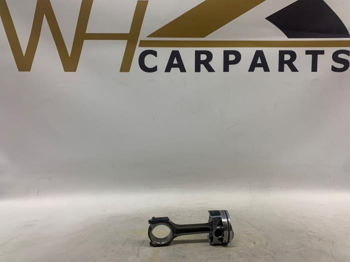 Gebruikte Zuiger Ford Focus 3 1.5 EcoBoost 16V 150 Prijs € 48,40 Inclusief btw aangeboden door WH Carparts