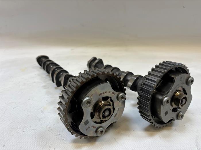 Gebruikte Nokkenas Ford Grand C-Max (DXA) 1.0 Ti-VCT EcoBoost 12V 125 Prijs € 181,50 Inclusief btw aangeboden door WH Carparts