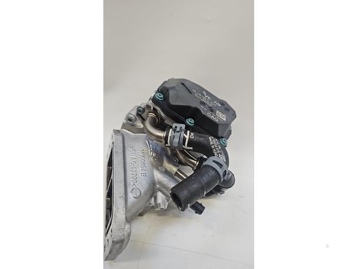 EGR Klep van een Volkswagen Golf VII (AUA) 2.0 GTD 16V 2020