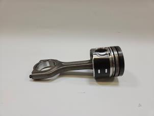 Gebruikte Zuiger Ford Fiesta 7 1.5 TDCi 85 Prijs € 42,35 Inclusief btw aangeboden door WH Carparts