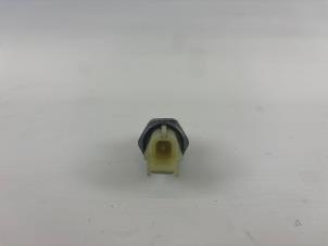 Gebruikte Oliedruk sensor Ford Transit 2.0 TDCi 16V Eco Blue 130 Prijs € 18,14 Inclusief btw aangeboden door WH Carparts