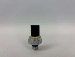 Gebruikte Oliedruk sensor Ford Focus 3 1.0 Ti-VCT EcoBoost 12V 125 Prijs € 24,20 Inclusief btw aangeboden door WH Carparts