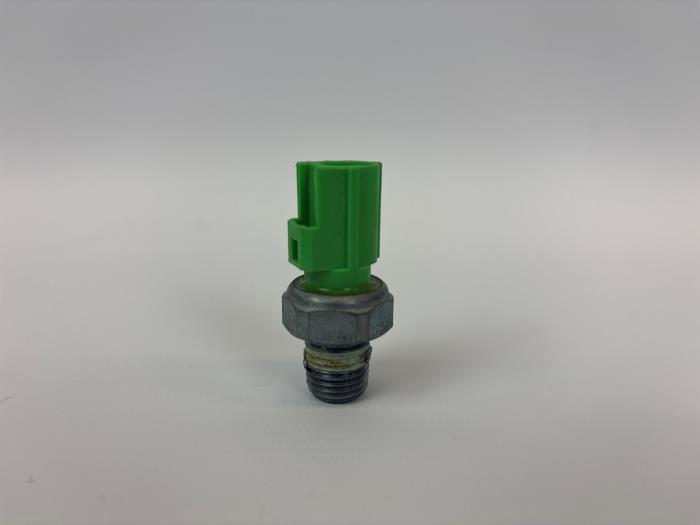 Gebruikte Oliedruk sensor Ford Focus 3 1.0 Ti-VCT EcoBoost 12V 125 Prijs € 19,36 Inclusief btw aangeboden door WH Carparts