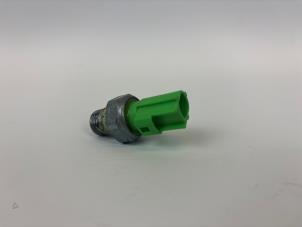 Oliedruk sensor van een Ford Focus 3 1.0 Ti-VCT EcoBoost 12V 125 2017