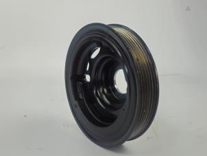 Gebruikte Krukas Poelie Ford Focus 3 Wagon 1.0 Ti-VCT EcoBoost 12V 125 Prijs € 36,30 Inclusief btw aangeboden door WH Carparts