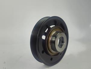 Gebruikte Krukas Poelie Ford Focus 3 Wagon 1.0 Ti-VCT EcoBoost 12V 125 Prijs € 36,30 Inclusief btw aangeboden door WH Carparts