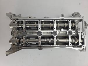 Nieuwe Nokkenashuis Mercedes C (W206) C-300 2.0 EQ Boost Turbo 4-Matic Prijs € 786,50 Inclusief btw aangeboden door WH Carparts