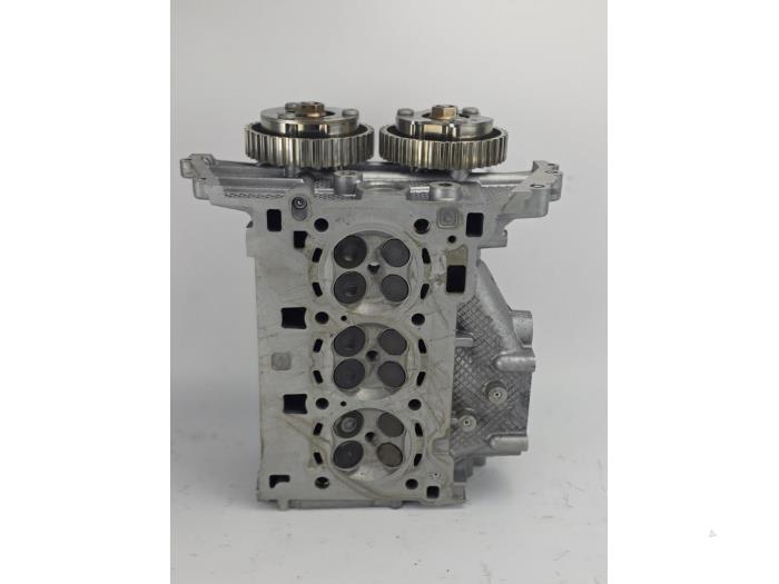 Gebruikte Cilinderkop Ford Fiesta 7 1.1 Ti-VCT 12V 75 Prijs € 544,50 Inclusief btw aangeboden door WH Carparts