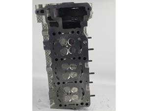 Nieuwe Cilinderkop Mercedes Sprinter 5t (906) 519 CDI,BlueTEC V6 24V Prijs € 907,50 Inclusief btw aangeboden door WH Carparts