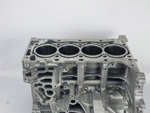 Nieuwe Motor Onderblok Mercedes C (W206) C-200 2.0 EQ Boost 4-Matic Prijs € 1.512,50 Inclusief btw aangeboden door WH Carparts