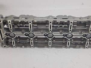 Nieuwe Nokkenashuis Mercedes E (W213) E-400d 2.9 24V 4-Matic Prijs € 726,00 Inclusief btw aangeboden door WH Carparts