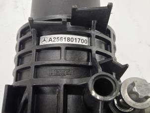 Nieuwe Oliekoeler Mercedes S (W223) 3.0 S-450 24V EQ Boost Prijs € 193,60 Inclusief btw aangeboden door WH Carparts