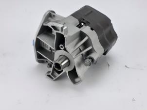 Nieuwe Oliepomp Mercedes S (W223) 3.0 S-450 24V 4-Matic EQ Boost Prijs € 302,50 Inclusief btw aangeboden door WH Carparts