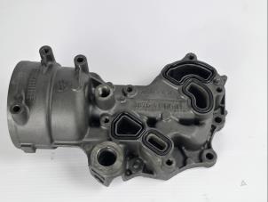Gebruikte Oliefilterhuis Ford Transit Connect (PJ2) 1.5 EcoBlue Prijs € 60,50 Inclusief btw aangeboden door WH Carparts