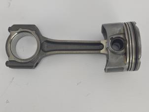 Gebruikte Zuiger Ford Grand C-Max (DXA) 1.0 Ti-VCT EcoBoost 12V 125 Prijs € 121,00 Inclusief btw aangeboden door WH Carparts