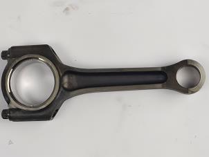 Gebruikte Drijfstang Ford Grand C-Max (DXA) 1.0 Ti-VCT EcoBoost 12V 125 Prijs € 48,40 Inclusief btw aangeboden door WH Carparts