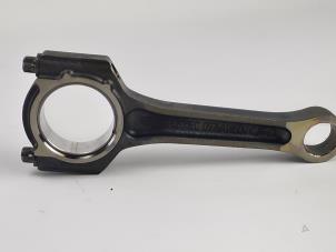 Gebruikte Drijfstang Ford Grand C-Max (DXA) 1.0 Ti-VCT EcoBoost 12V 125 Prijs € 48,40 Inclusief btw aangeboden door WH Carparts