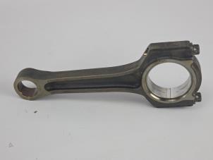 Gebruikte Drijfstang Ford Grand C-Max (DXA) 1.0 Ti-VCT EcoBoost 12V 125 Prijs € 48,40 Inclusief btw aangeboden door WH Carparts