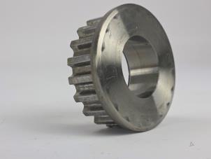 Gebruikte Krukas Tandwiel Ford Grand C-Max (DXA) 1.0 Ti-VCT EcoBoost 12V 125 Prijs € 30,25 Inclusief btw aangeboden door WH Carparts