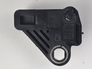 Krukas sensor van een Ford Focus 3 1.0 Ti-VCT EcoBoost 12V 125 2018