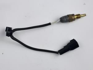 Gebruikte Temperatuursensor Motor Ford Grand C-Max (DXA) 1.0 Ti-VCT EcoBoost 12V 125 Prijs € 24,20 Inclusief btw aangeboden door WH Carparts