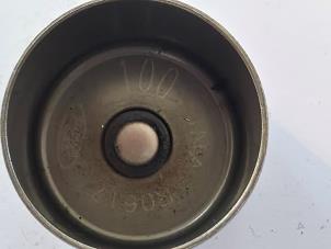 Gebruikte Klepstoter Ford Grand C-Max (DXA) 1.0 Ti-VCT EcoBoost 12V 125 Prijs € 4,84 Inclusief btw aangeboden door WH Carparts