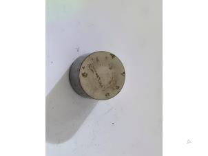 Gebruikte Klepstoter Ford Grand C-Max (DXA) 1.0 Ti-VCT EcoBoost 12V 125 Prijs € 4,84 Inclusief btw aangeboden door WH Carparts