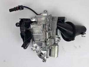 Gebruikte Oliepomp Ford Transit 2.0 TDCi 16V Eco Blue 130 Prijs € 84,70 Inclusief btw aangeboden door WH Carparts