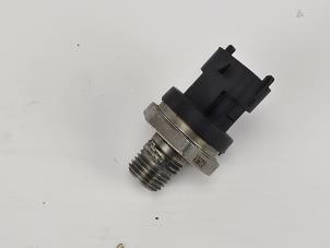 Gebruikte Oliedruk sensor Ford Transit 2.0 TDCi 16V Eco Blue 130 Prijs € 30,25 Inclusief btw aangeboden door WH Carparts