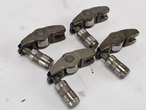 Gebruikte Klepstoter Ford Transit 2.0 TDCi 16V Eco Blue 130 Prijs € 30,25 Inclusief btw aangeboden door WH Carparts