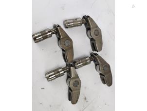 Gebruikte Klepstoter Ford Transit 2.0 TDCi 16V Eco Blue 130 Prijs € 30,25 Inclusief btw aangeboden door WH Carparts