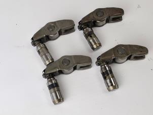 Gebruikte Klepstoter Ford Transit 2.0 TDCi 16V Eco Blue 130 Prijs € 30,25 Inclusief btw aangeboden door WH Carparts