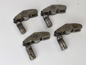 Gebruikte Klepstoter Ford Transit 2.0 TDCi 16V Eco Blue 130 Prijs € 30,25 Inclusief btw aangeboden door WH Carparts