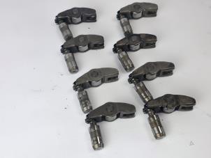 Gebruikte Klepstoter Ford Transit 2.0 TDCi 16V Eco Blue 130 Prijs € 54,45 Inclusief btw aangeboden door WH Carparts