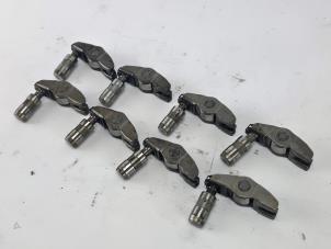 Gebruikte Klepstoter Ford Transit 2.0 TDCi 16V Eco Blue 130 Prijs € 54,45 Inclusief btw aangeboden door WH Carparts